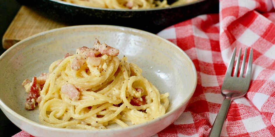 Špagety carbonara: Recept z Říma, který potěší jednoduchostí i skvělou chutí