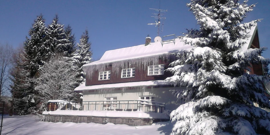 Pobyt v Harrachově až pro 5 osob: horský hotel s polopenzí