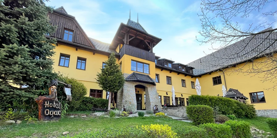 Valašský hotel se stravou i pivními lázněmi