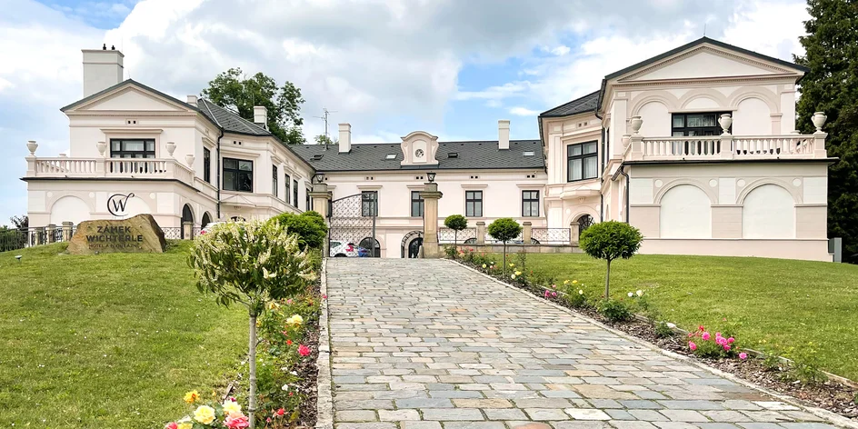 Pobyt na Zámku Wichterle s jídlem i wellness