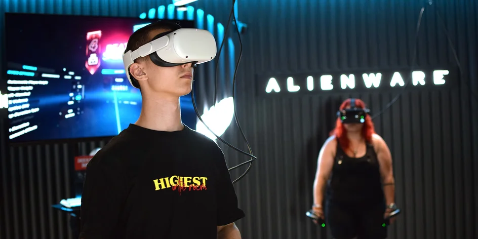 Vodafone PLAYzone Arena: herní simulátor i VR