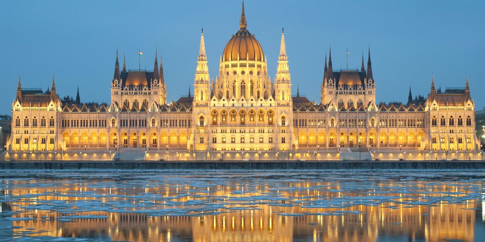 Zájezd do adventní Budapešti a lázní Szechényi