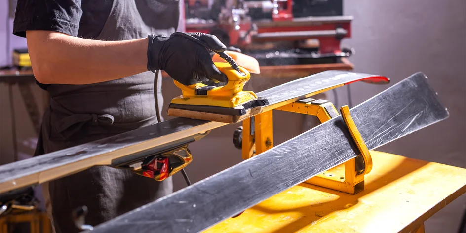 Velký servis lyží nebo snowboardu vč. voskování