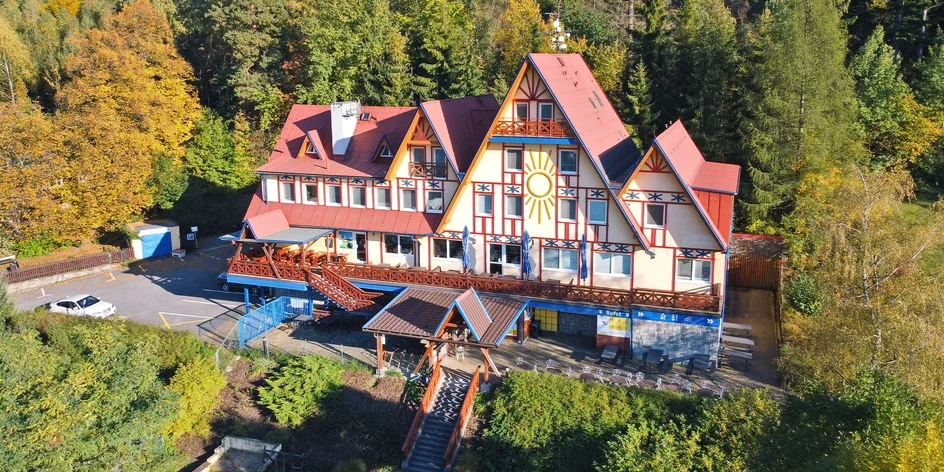 Horský hotel pod Lysou horou se snídaní i wellness