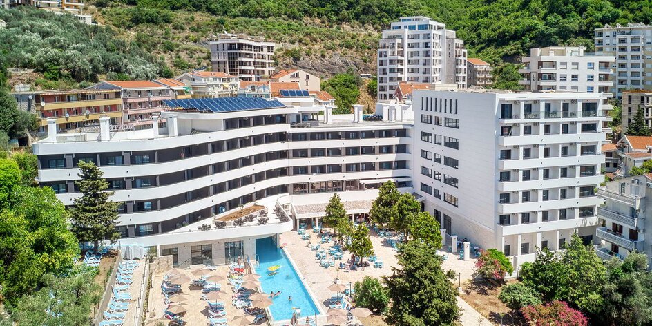 Týden u moře v Černé Hoře: 4* hotel s all inclusive, spa i letenky