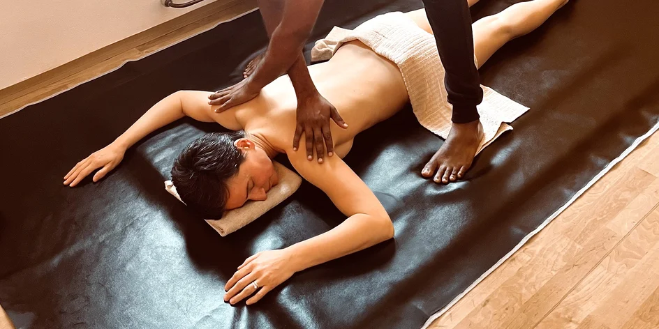 Ajurvédské masáže dle výběru od maséra z Indie