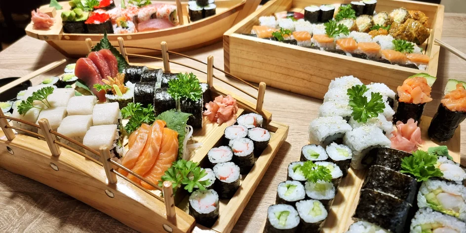 Otevřený voucher na sushi, asijské jídlo, bufet i nápoje