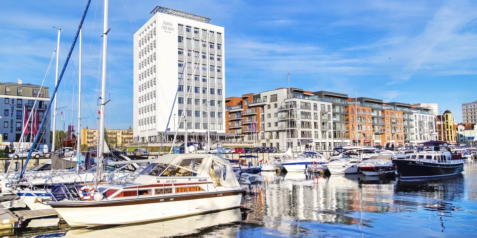 Historické centrum Gdaňsku: moderní hotel a památky