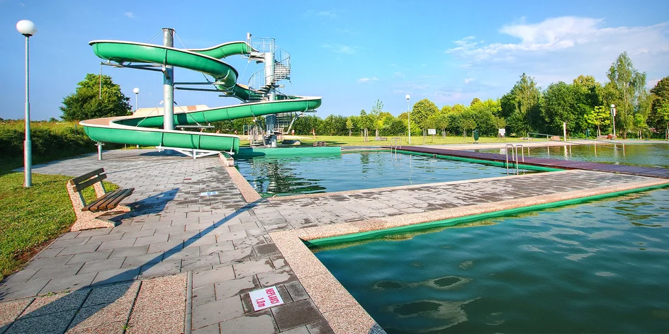 Celodenní vstupné na koupaliště pro dospělé i rodiny