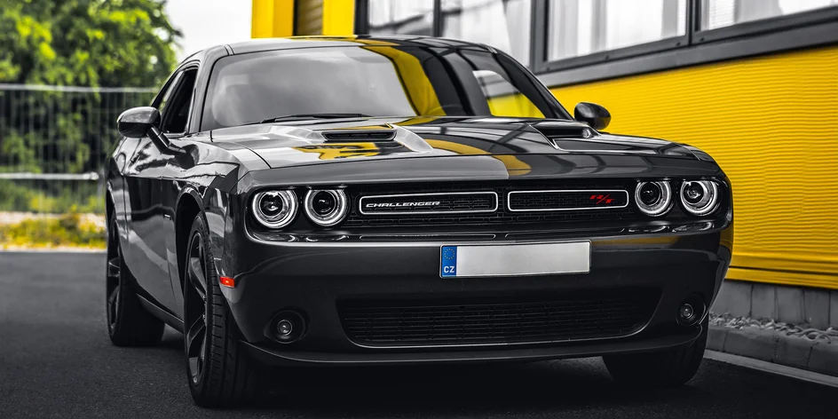 Dodge Challenger: spolujízda, řízení i zapůjčení