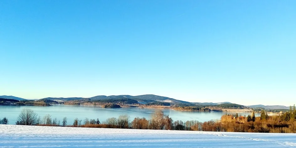 Lipno pro dva či rodinu: snídaně i vstupenky na atrakce