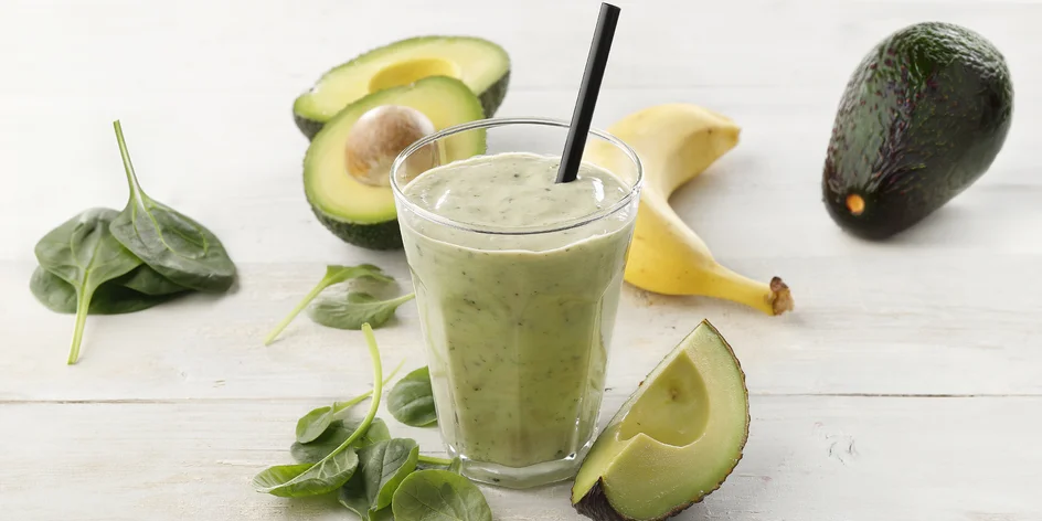 Green Shake s mraženým jogurtem, ovocem a zeleninou