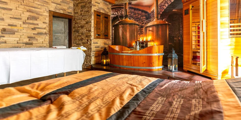 90 minut relaxu pro dva: vinná lázeň, masáž a víno