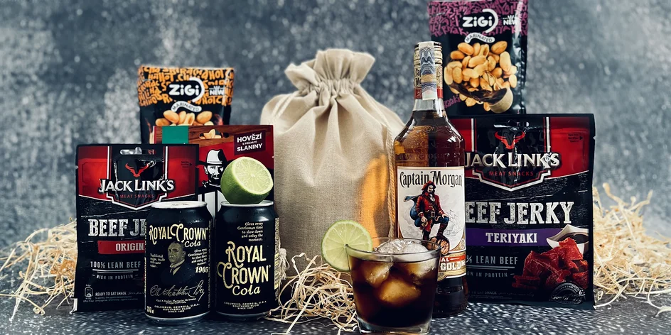 Dárkové boxy či pytlíky plné pochutin i alkoholu