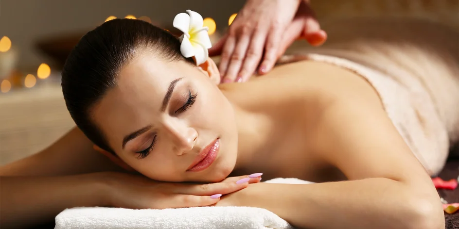 60min. indická masáž celého těla: síla bylinných olejů