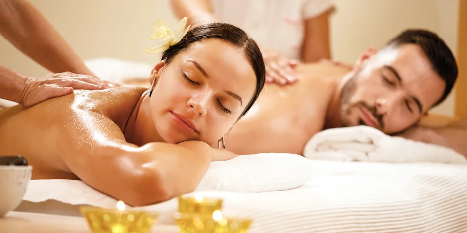 Hodina božské relaxace pro pár: výběr ze 6 masáží