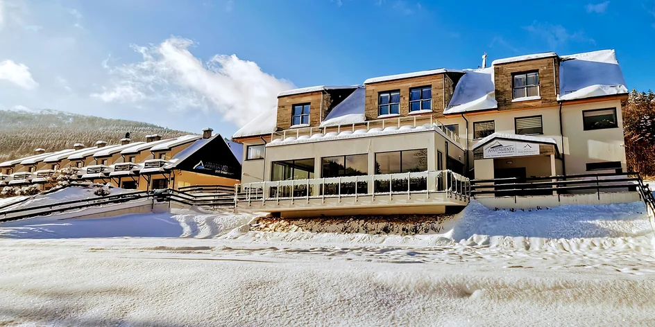 Polský Sněžník: lyže nebo single tracky, snídaně i wellness