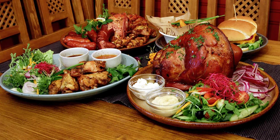 Česká restaurace u Pražského hradu: 750–2000 Kč