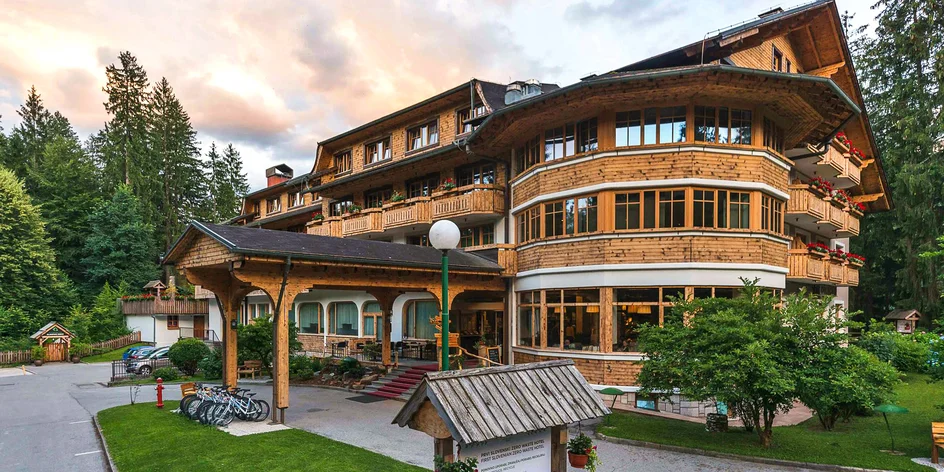 Slovinské jezero Bled: 4* hotel se snídaní
