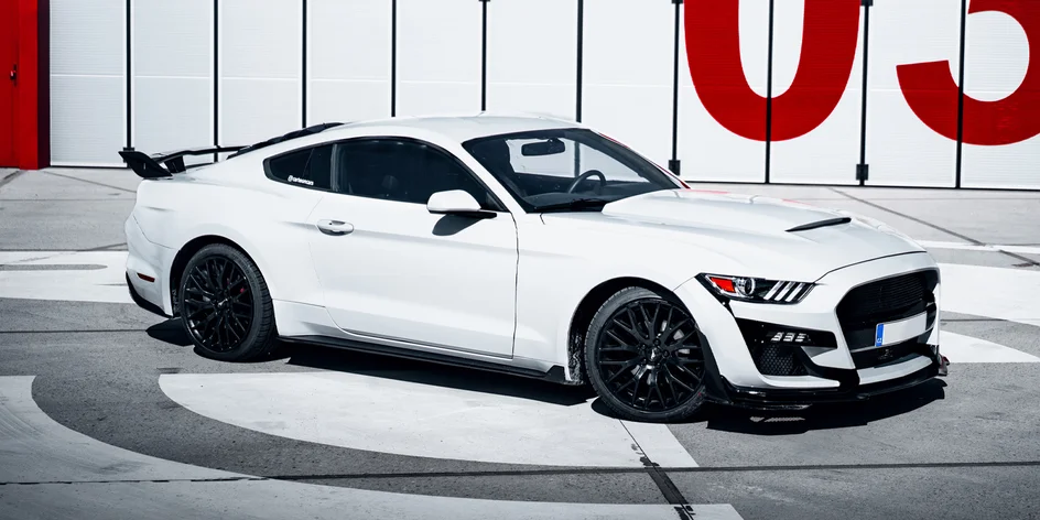 Superjízda v Mustangu: 15–50 minut i 24 hodin