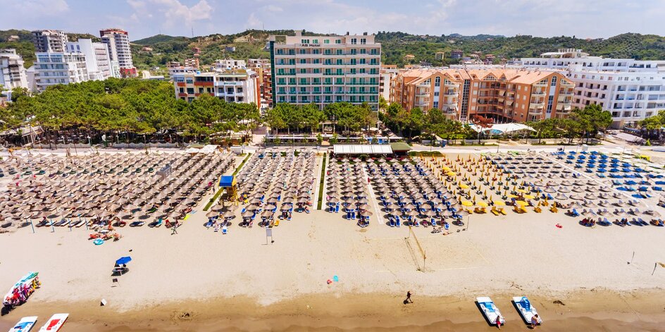 Albánie all inclusive vč. letenky: 4* hotel u pláže
