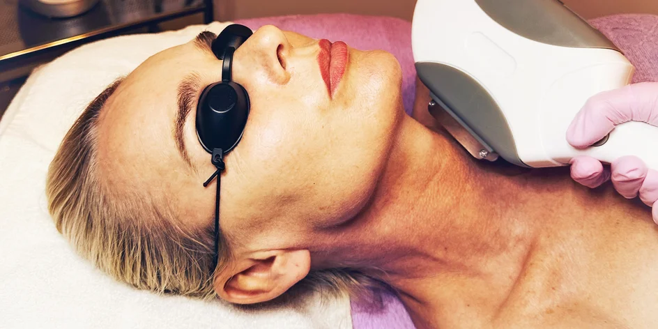 Fotorejuvenace: neinvazivní a bezbolestné omlazení pokožky