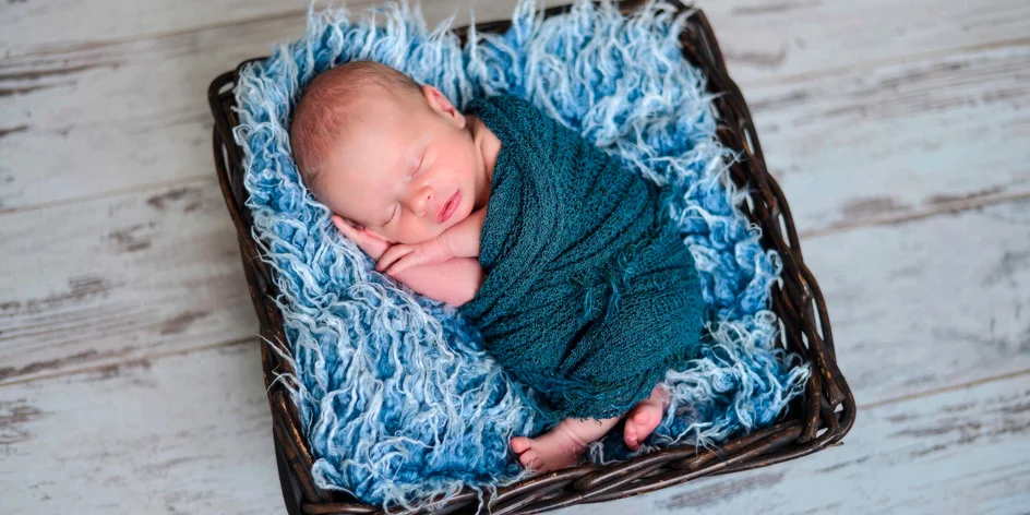 Newborn focení v ateliéru i těhotenské či rodinné venku