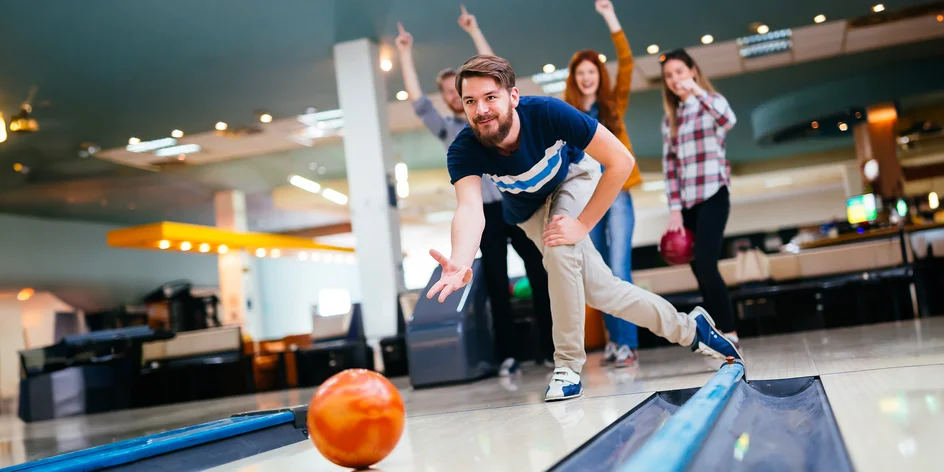 2 hod. bowlingu až pro 6 osob v centru Karlových Varů