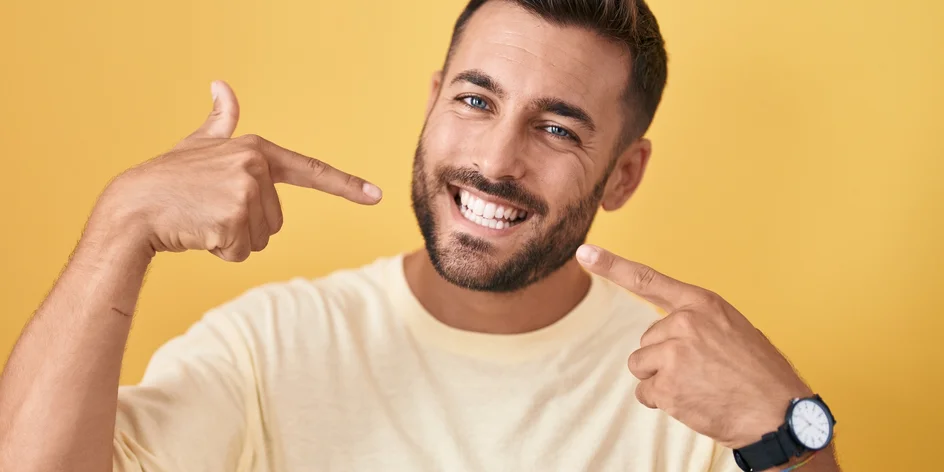 Dentální hygiena s airflow pro pacienty od 15 let a dospělé