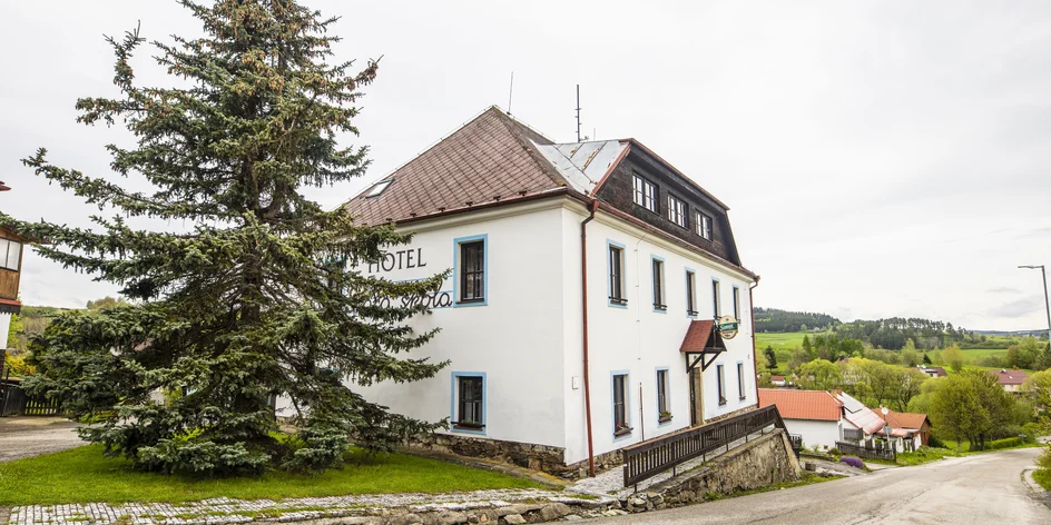 Pobyt na Lipně se snídaní, vínem a wellness