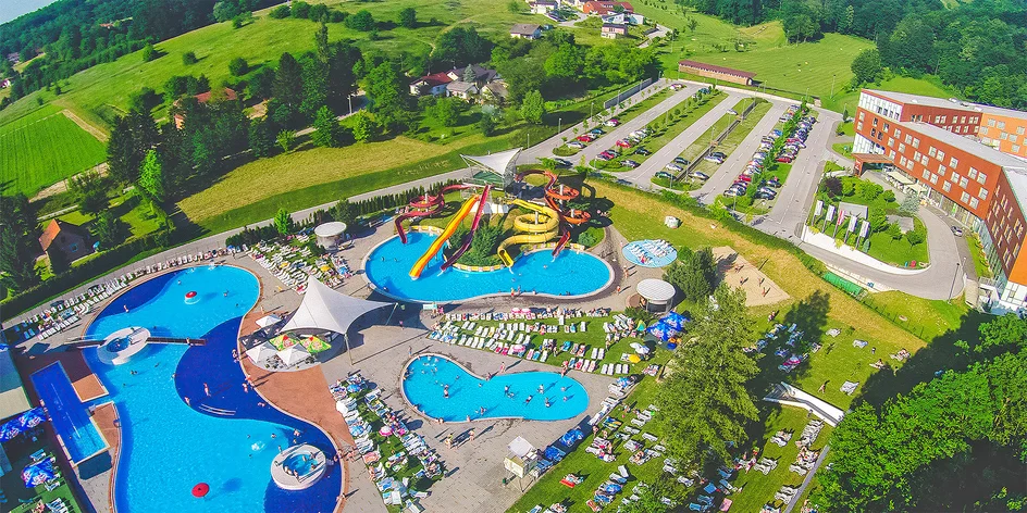 Apartmány v Chorvatsku: aquapark, termální bazény a polopenze