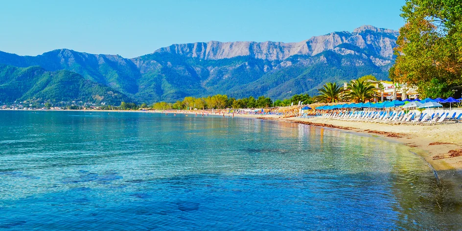 Thassos letecky: Apartmánový dům Marialena s bazénem, bez stravy