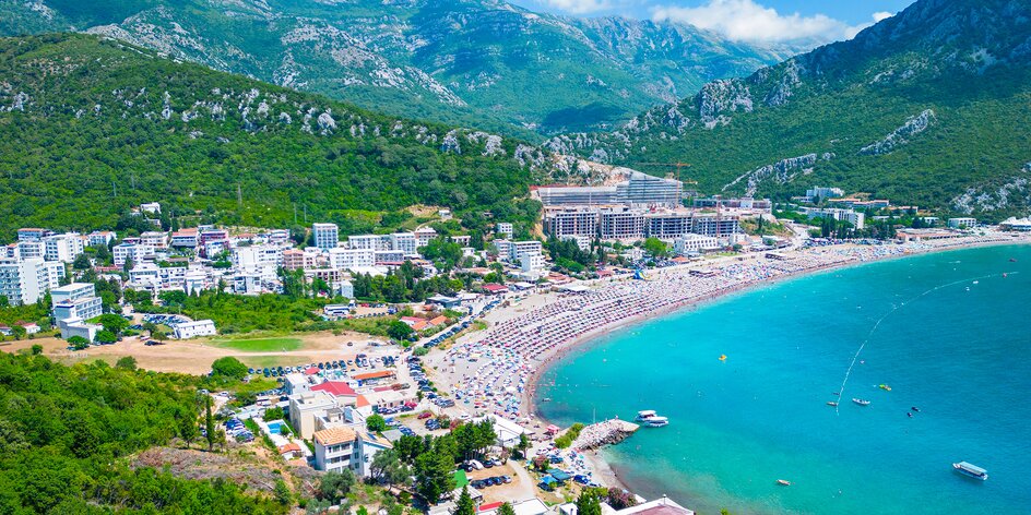 Černá Hora: 4* hotel, all inclusive, bazén i letenky