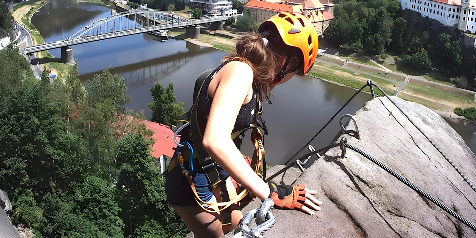 Via ferrata Pastýřská stěna: kurz základního lezení