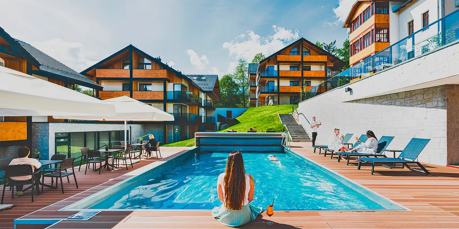 Resort v alpském stylu: jídlo a neomezený wellness