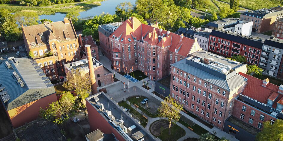 Luxusní hotel v Gdaňsku: snídaně, polopenze i sauna