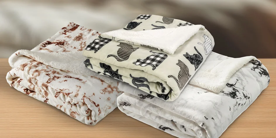 Hřejivé deky s beránkem: s kočkami i vločkami