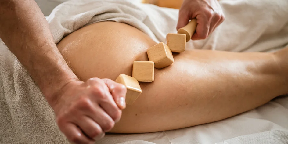 Klasická, hot či ice maderoterapie: hýždě, stehna i bříško
