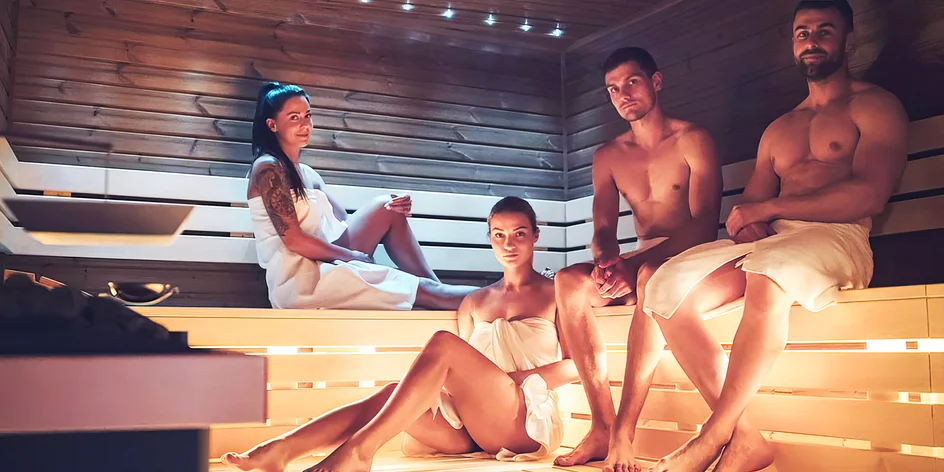 120 min. ve veřejném wellness: několik saun i vířivka