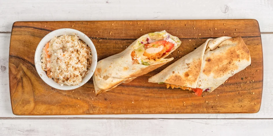 2-4 tortilly nebo plněné pity: jehněčí, falafel i kuřecí