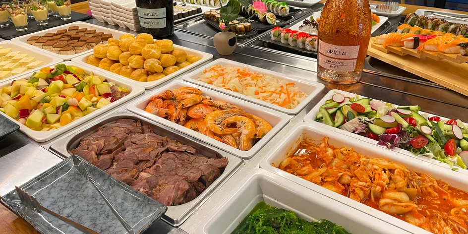 Asijský all you can eat bufet pro 1 i 2 osoby