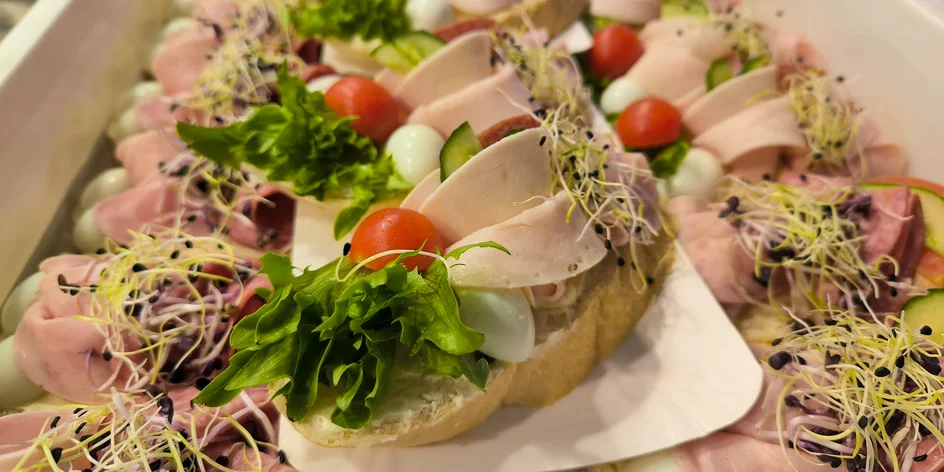 Chlebíčky dle výběru: 5 bezlepkových či 10 klasických