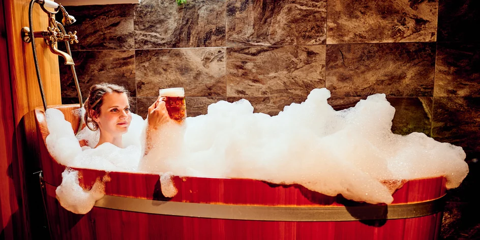 Privátní pivní lázně: koupel a sauna, pivo i občerstvení