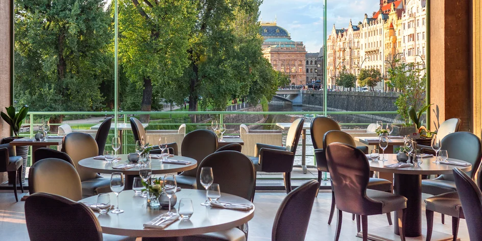 Otevřené vouchery na celé menu restaurace v Mánesu