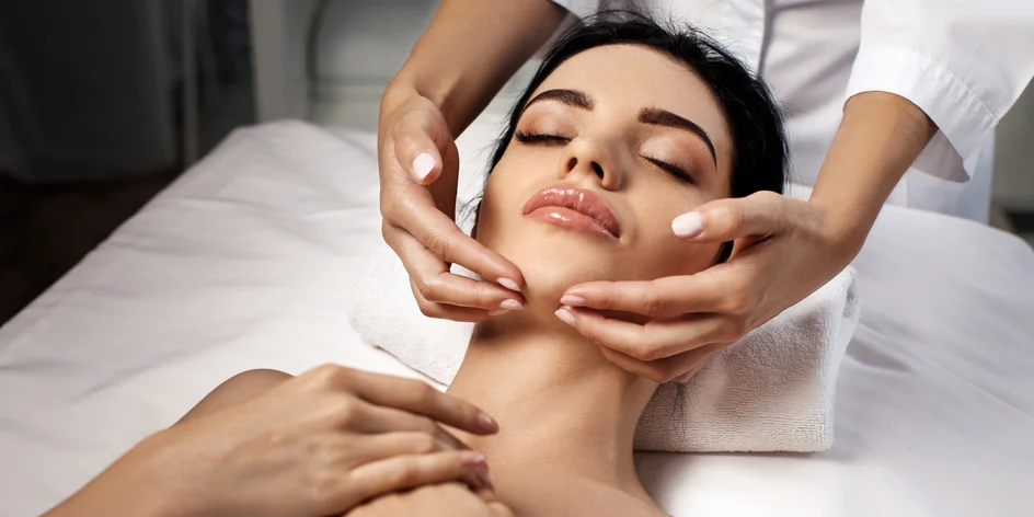 Moderní kosmetologická ošetření pro mladší vzhled pleti