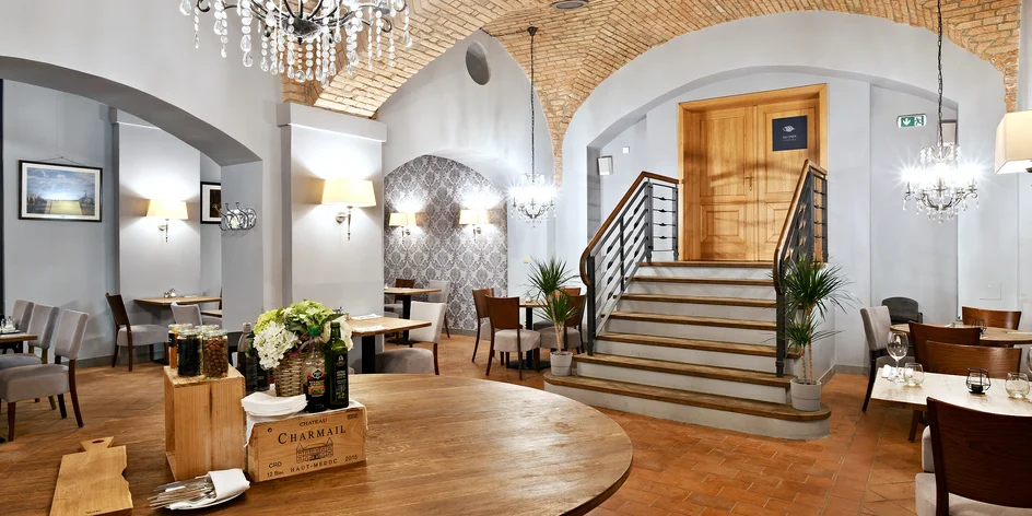 Dárkové vouchery do zámecké restaurace Chateau Ctěnice