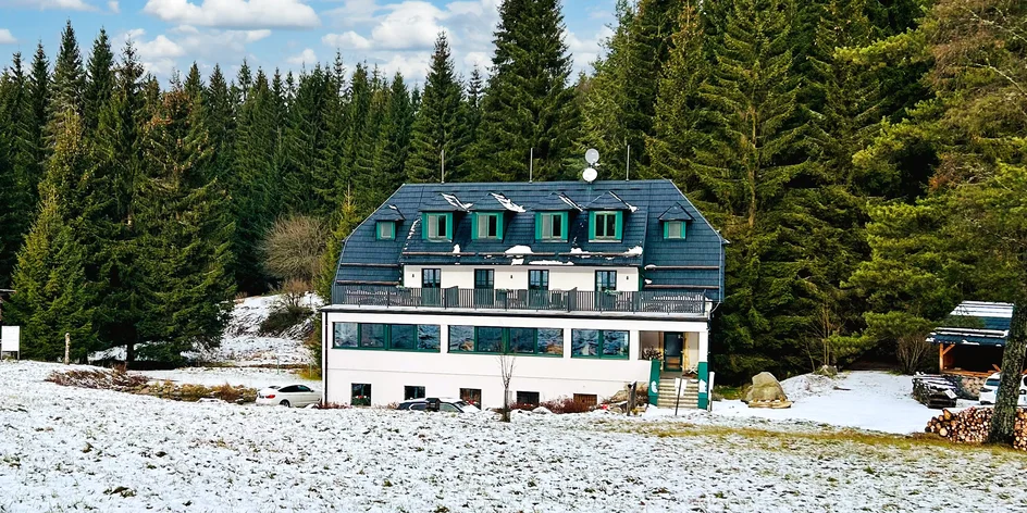 Horská chata na Šumavě: snídaně, infrasauna, výlety