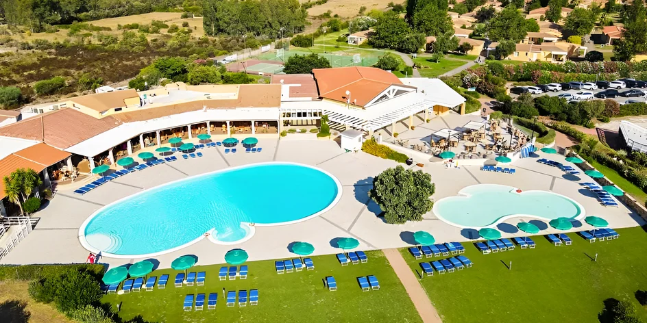 Sardinie s rodinou: hotel blízko pláže, all inclusive light