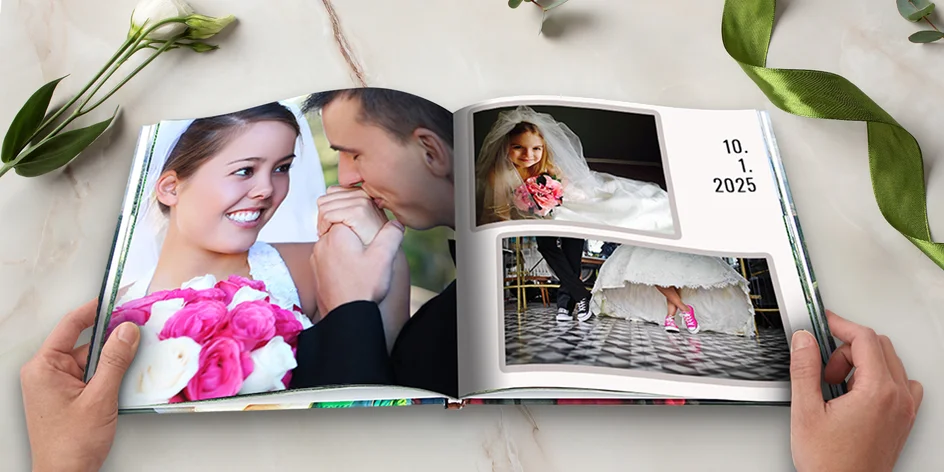 Čtvercová fotokniha s šitou vazbou: až 96 stran