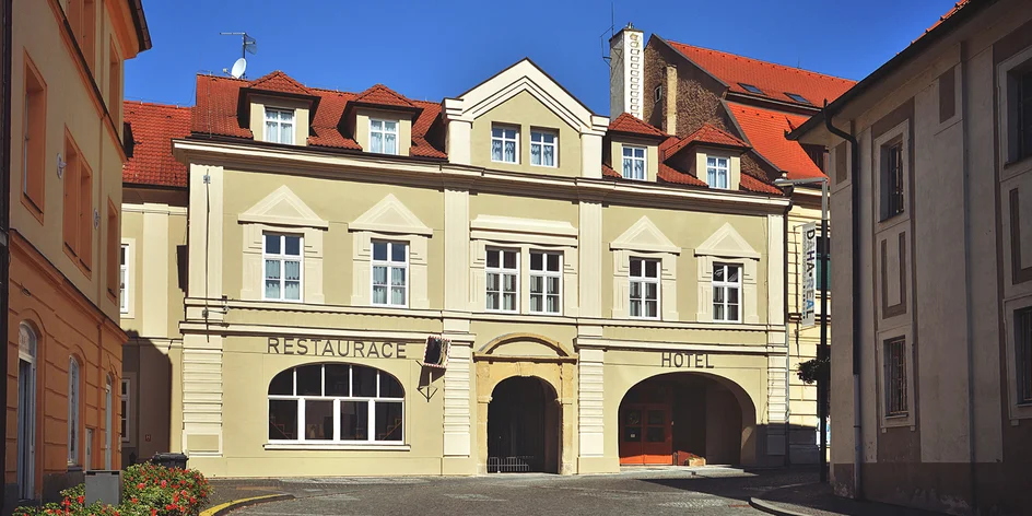 Mladá Boleslav: hotel se snídaní, historické centrum